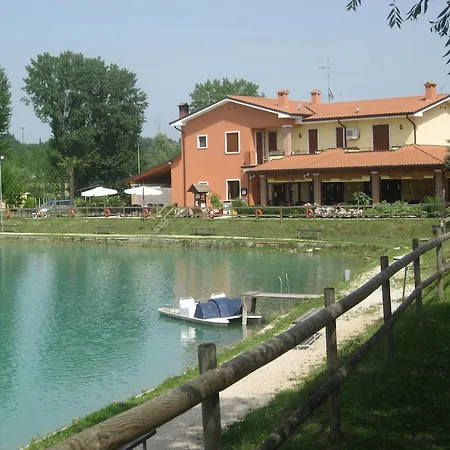 Oda ve Kahvaltı Laghetto Ai Portici *